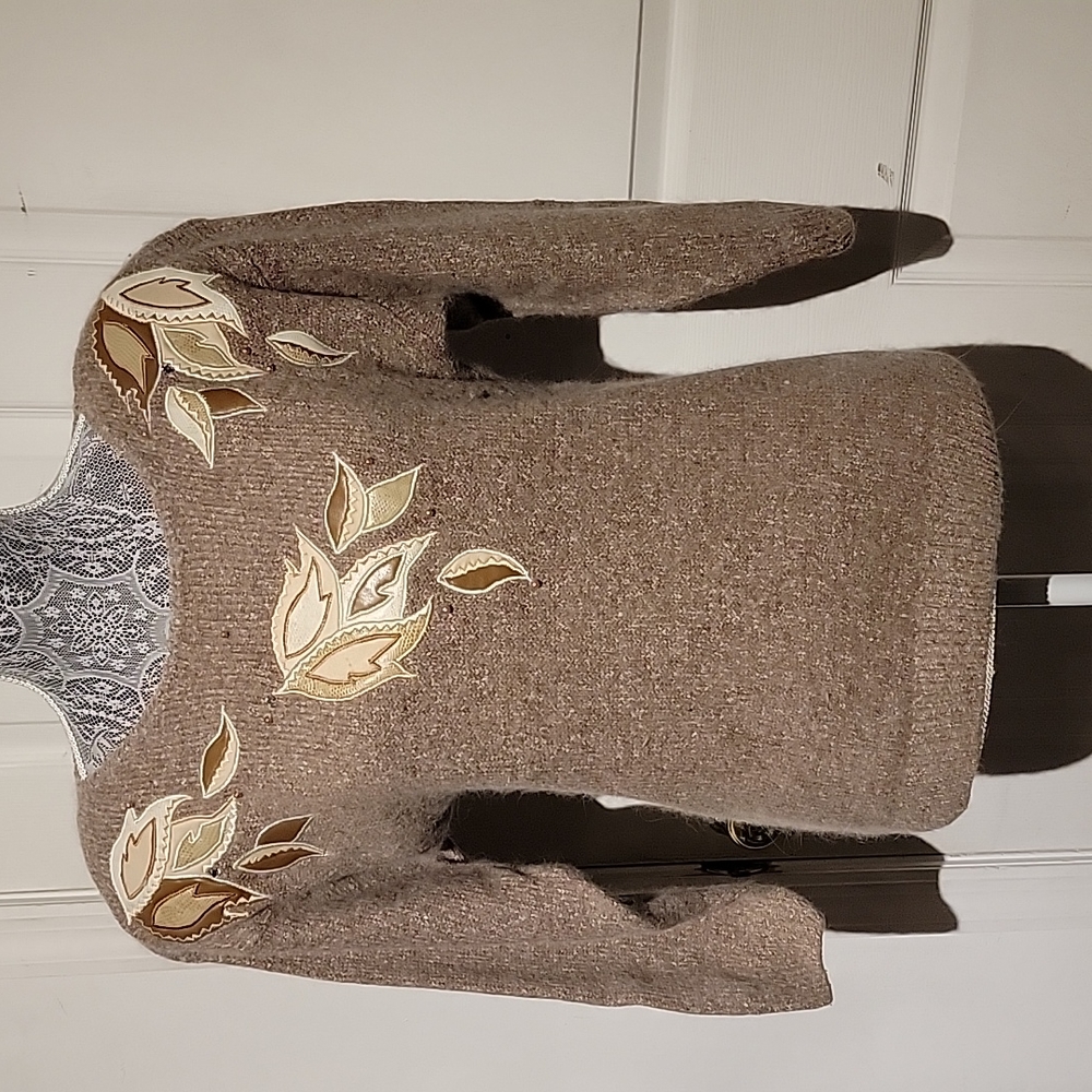 Private Party Silk & Angora Light Tan with Decorative Leaves PullOver Sweater